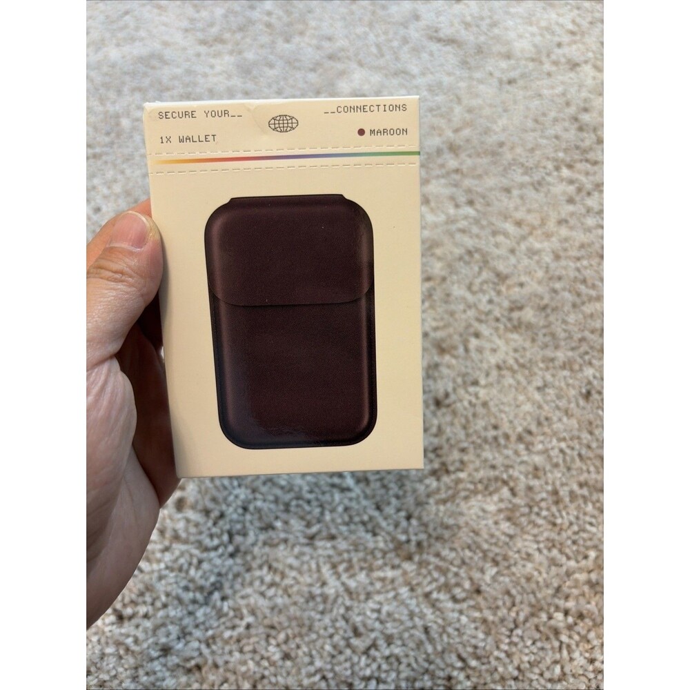 dot.wallet, MAROON,  Minimalist Card Holder, Magnetic Closing, Vegan Leather